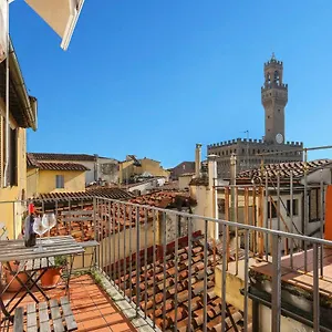 Apartment Palazzo Vecchio Penthouse - Hosted By Sweetstay, Florence